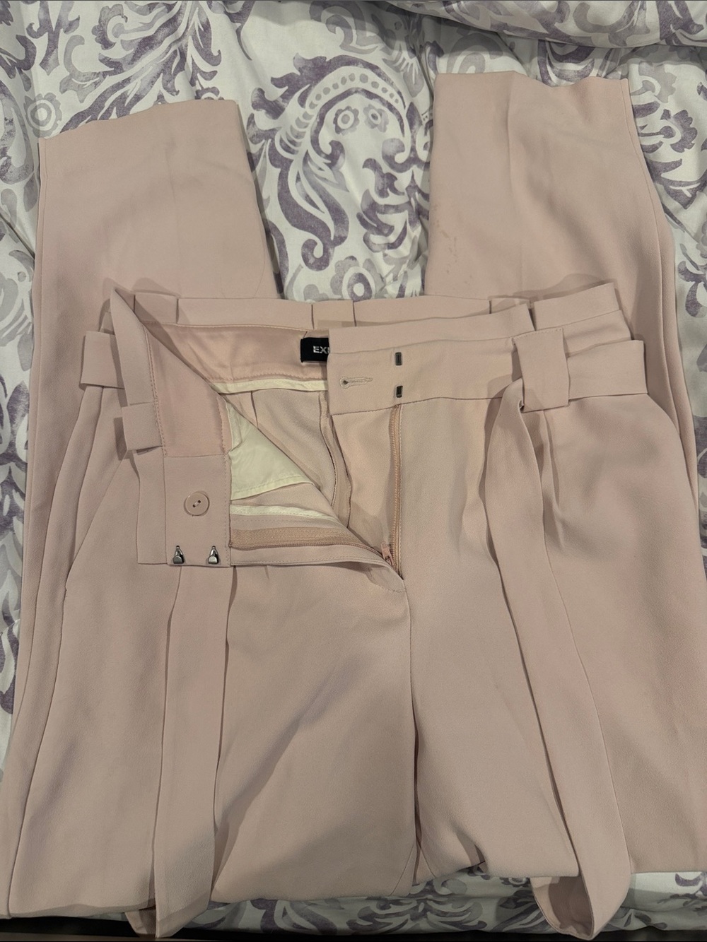 Express baby pink bow tie pants clean size 4r style teen summer young adult